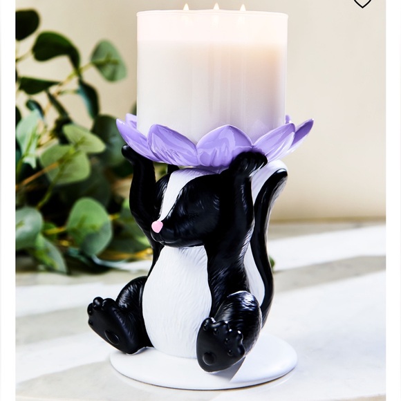 BBW FLOWERY SKUNK PEDESTAL THREE WICK CANDLE HOLDER NWT - Picture 2 of 5